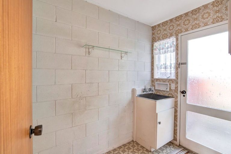 Photo of property in 1a Saltash Street, Upper Vogeltown, New Plymouth, 4310