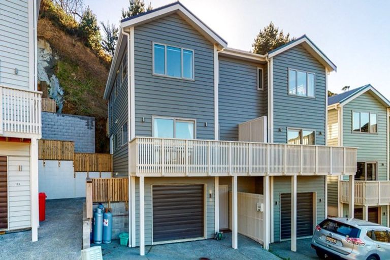 Photo of property in 16b Rarangi Way, Owhiro Bay, Wellington, 6023