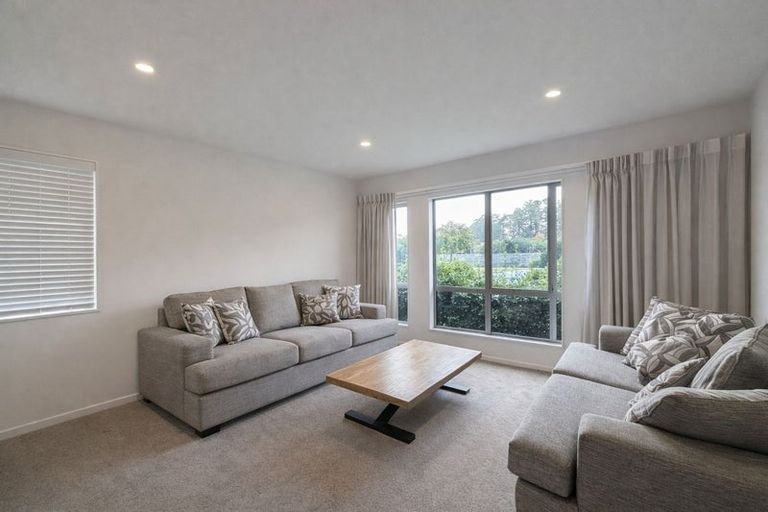 Photo of property in 54 Schoolside Road, Kumeu, 0810