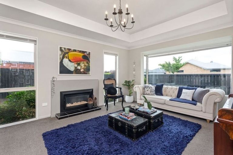 Photo of property in 15 Somerville Crescent, Aidanfield, Christchurch, 8025
