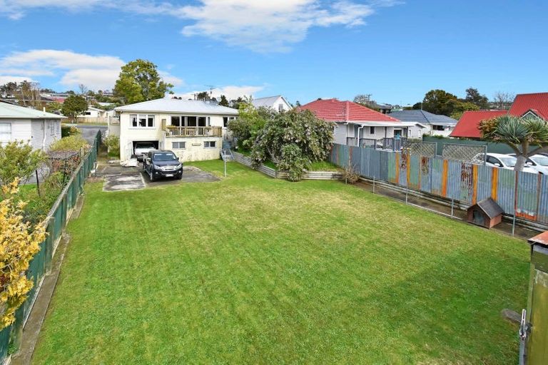 Photo of property in 44 Orams Road, Hillpark, Auckland, 2102