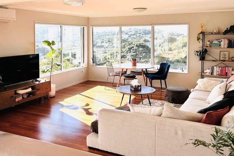 Photo of property in 143a Seatoun Heights Road, Miramar, Wellington, 6022