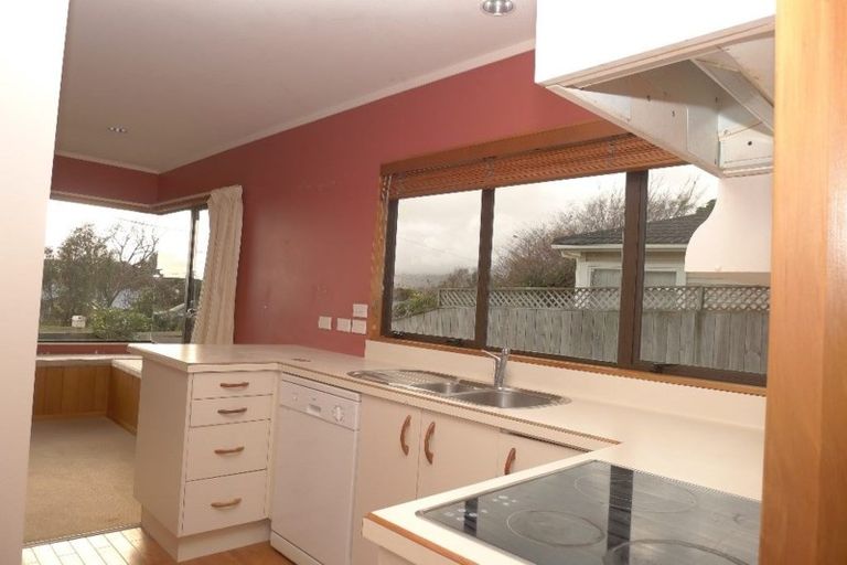 Photo of property in 20 Ngaio Road, Raumati Beach, Paraparaumu, 5032