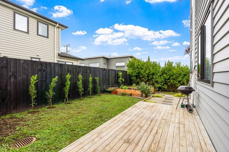 Photo of property in 1 Crompton Place, Orewa, 0931