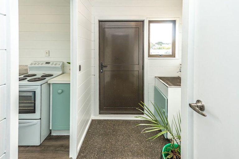 Photo of property in 7 Tainui Street, Castlecliff, Whanganui, 4501