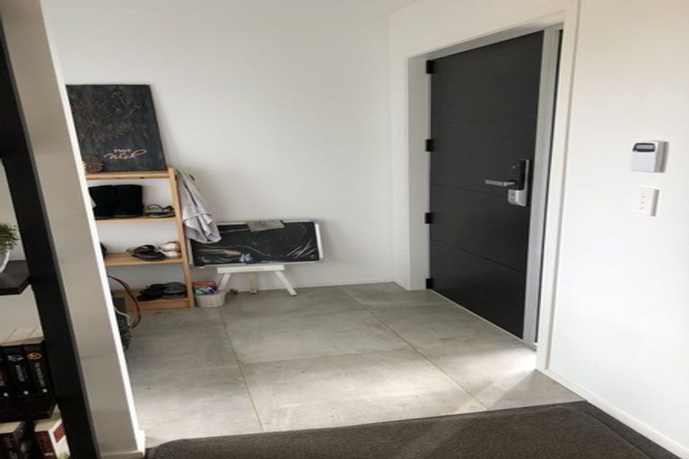 Photo of property in 47 Burrow Road, Pukekohe, 2120