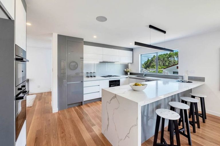 Photo of property in 64 Channel View Road, Campbells Bay, Auckland, 0630