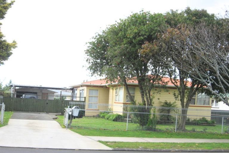 Photo of property in 12 Roseanne Road, Manurewa, Auckland, 2102