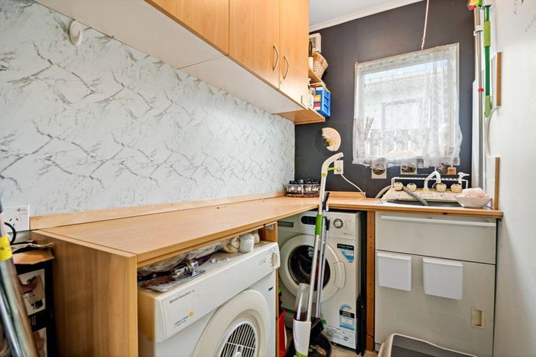 Photo of property in 30a Royton Avenue, Mangere East, Auckland, 2024