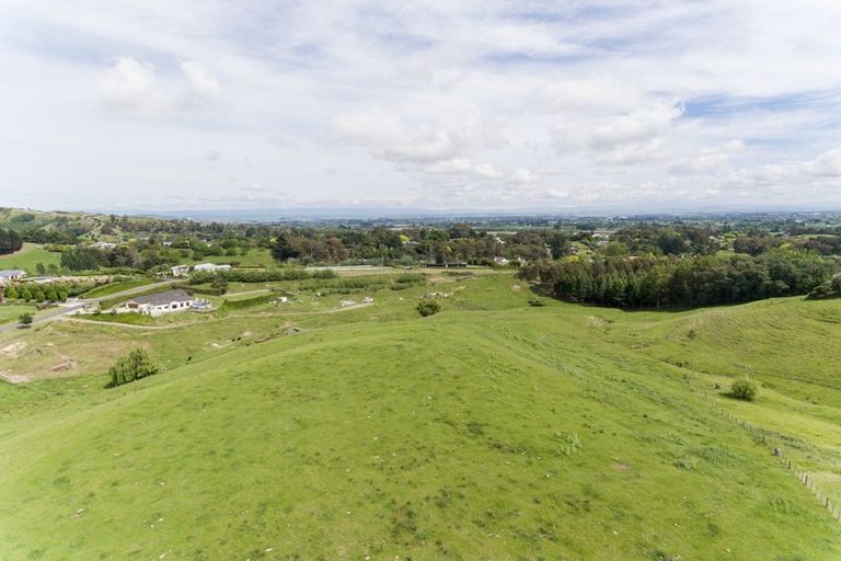 Photo of property in 13 Kempton Park Lane, Havelock North, 4130