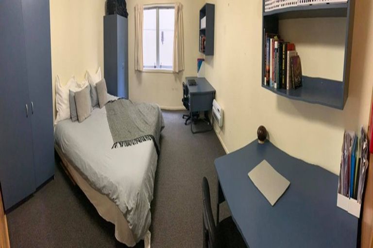 Photo of property in Basin Reserve Complex, 7/4 Sussex Street, Mount Cook, Wellington, 6021