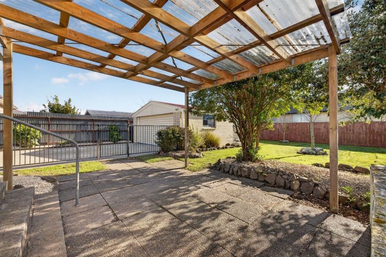 Photo of property in 40 Oakley Crescent, Hornby, Christchurch, 8042