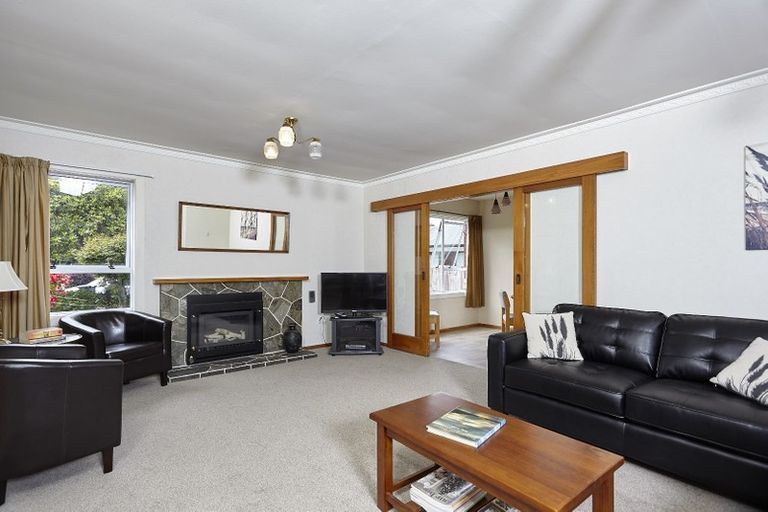 Photo of property in 21 Elwyn Place, Avonhead, Christchurch, 8042