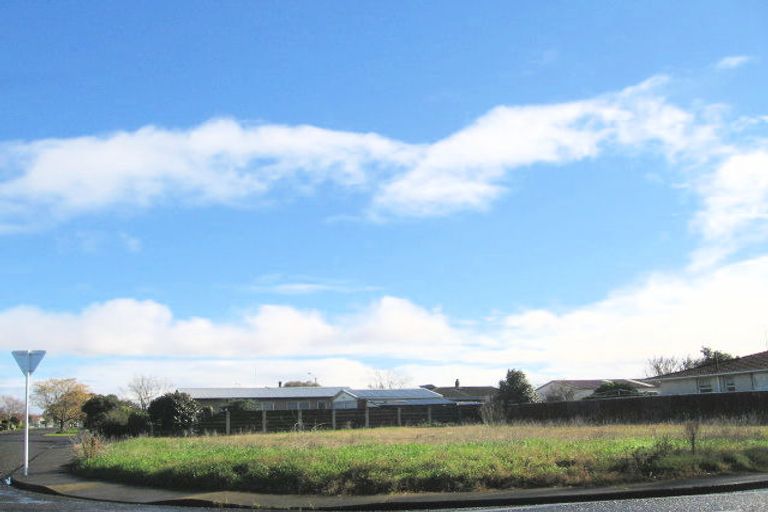 Photo of property in 2 Sunderland Drive, Flaxmere, Hastings, 4120