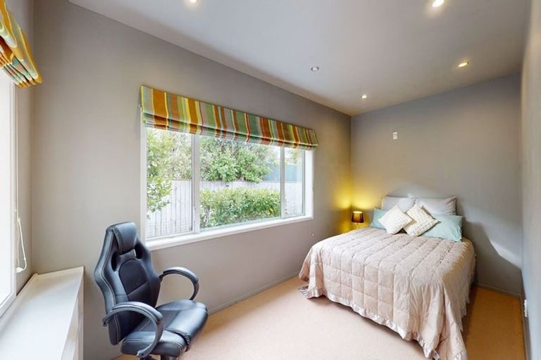 Photo of property in 143 Derwent Street, Island Bay, Wellington, 6023