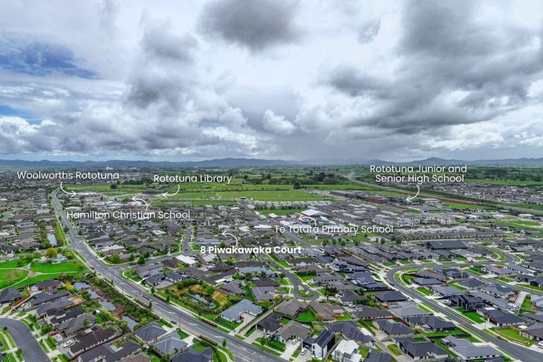 Photo of property in 8 Piwakawaka Court, Rototuna North, Hamilton, 3210