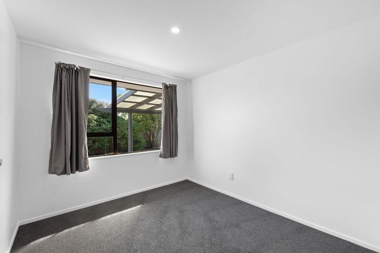 Photo of property in 34 Medina Crescent, Parklands, Christchurch, 8083