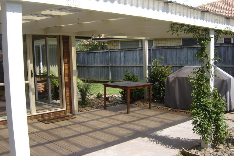 Photo of property in 37 Kelvin Hart Drive, East Tamaki, Auckland, 2013