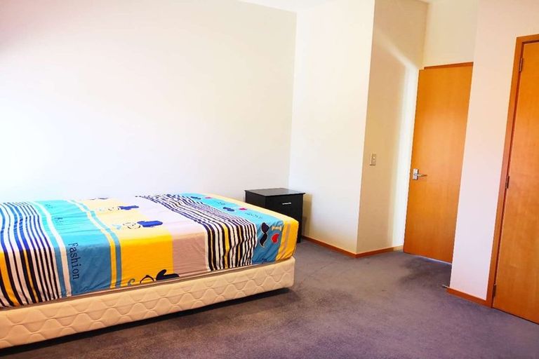 Photo of property in 2 Renoir Lane, Ilam, Christchurch, 8041