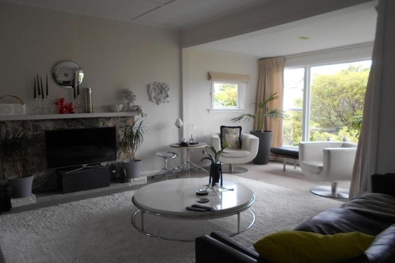 Photo of property in 53 Creswick Terrace, Northland, Wellington, 6012