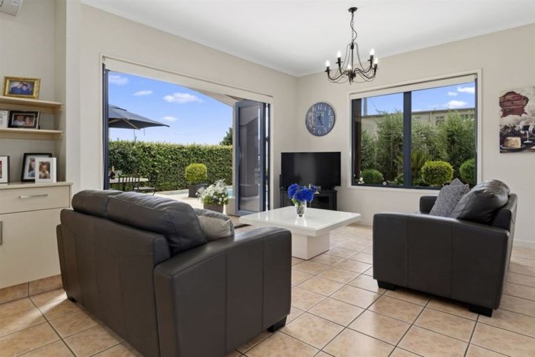 Photo of property in 10 La Cumbre Close, Bethlehem, Tauranga, 3110