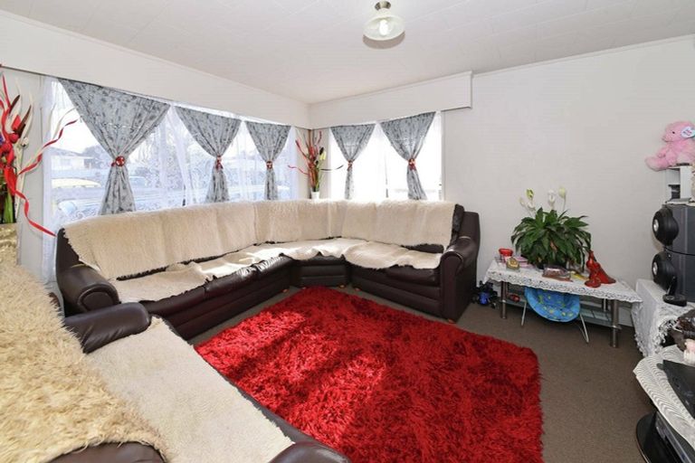 Photo of property in 103 Friedlanders Road, Manurewa, Auckland, 2102
