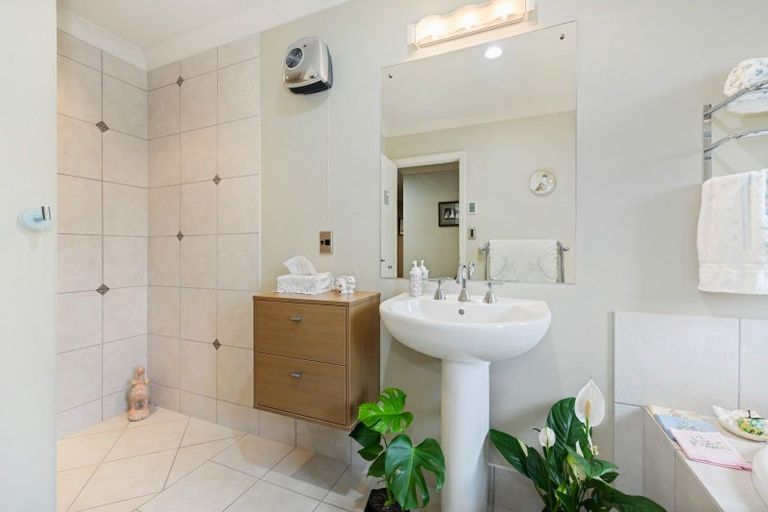 Photo of property in 10 Aspen Court, Huntington, Hamilton, 3210