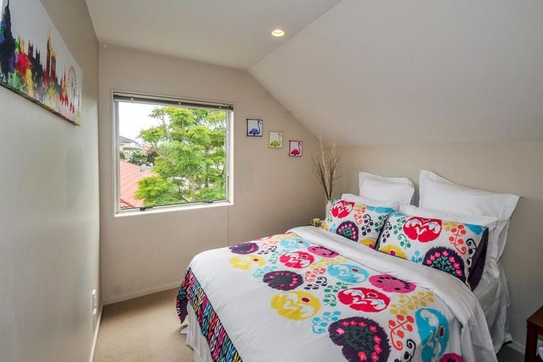 Photo of property in 1/19 Nimstedt Avenue, Oteha, Auckland, 0632