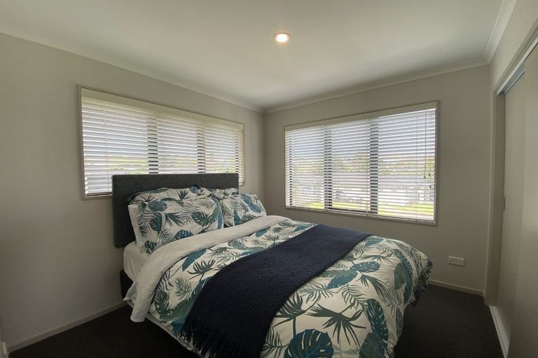 Photo of property in 16 Maylee Crescent, Gulf Harbour, Whangaparaoa, 0930