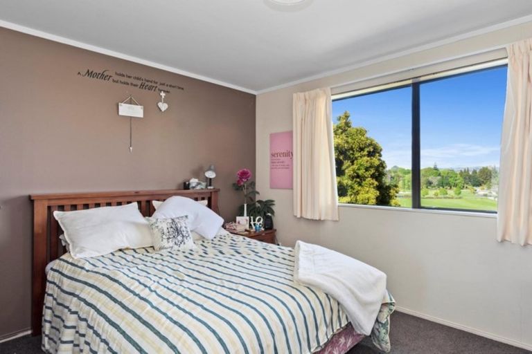 Photo of property in 27 Carlton Street, Bellevue, Tauranga, 3110