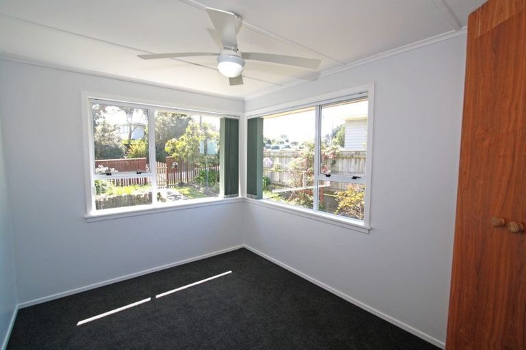 Photo of property in 33 Clearmont Crescent, Blagdon, New Plymouth, 4310