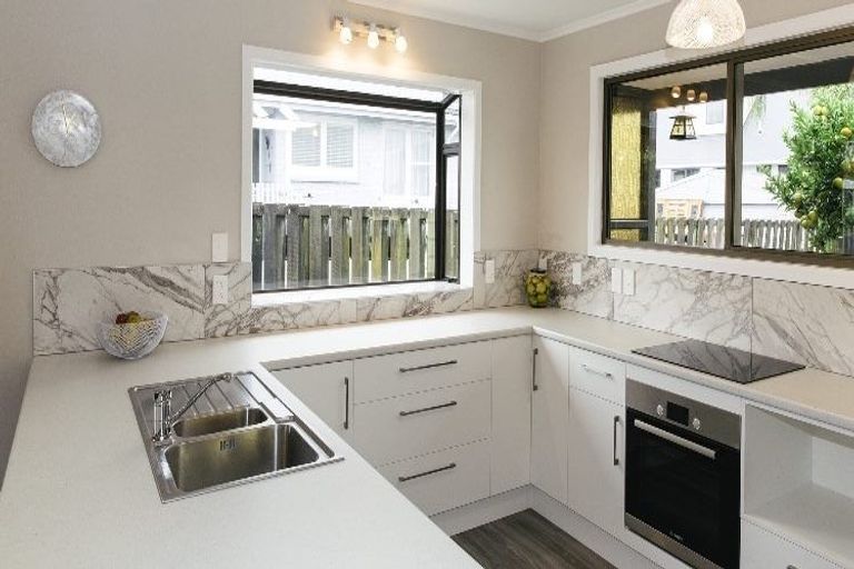 Photo of property in 17 The Drive, Brookfield, Tauranga, 3110