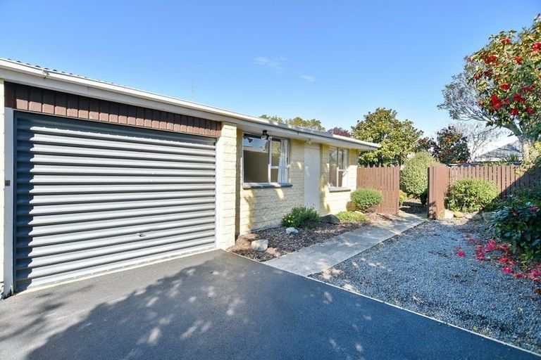 Photo of property in 2/36 Blakehall Place, Spreydon, Christchurch, 8024