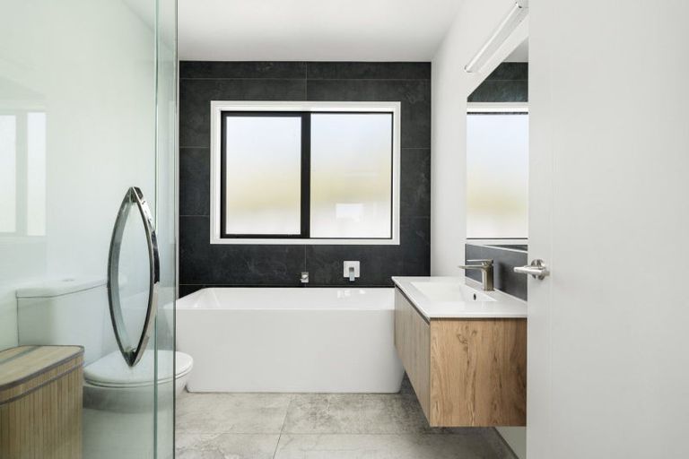 Photo of property in 4 Raby Lane, Pyes Pa, Tauranga, 3112