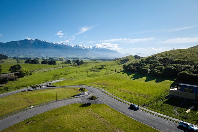 Photo of property in 9 Knowles Crescent, Kaikoura Flat, Kaikoura, 7371