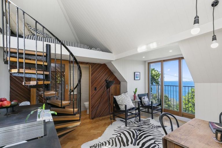 Photo of property in 31 Howard Road, Point Howard, Lower Hutt, 5013