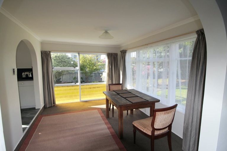 Photo of property in 85 Bartholomew Road, Levin, 5510