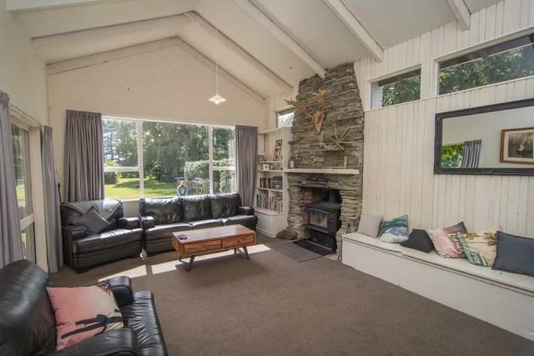 Photo of property in 381 Pareora River Road, Saint Andrews, Timaru, 7972