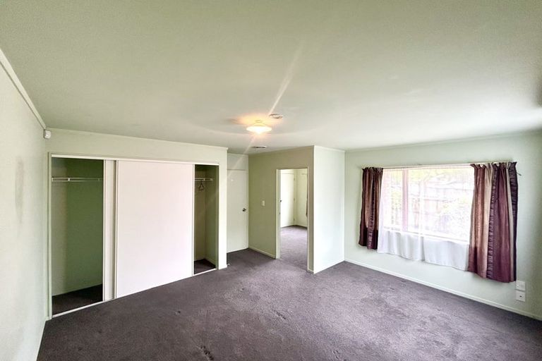 Photo of property in 14 Blueridge Close, Sunnyvale, Auckland, 0612