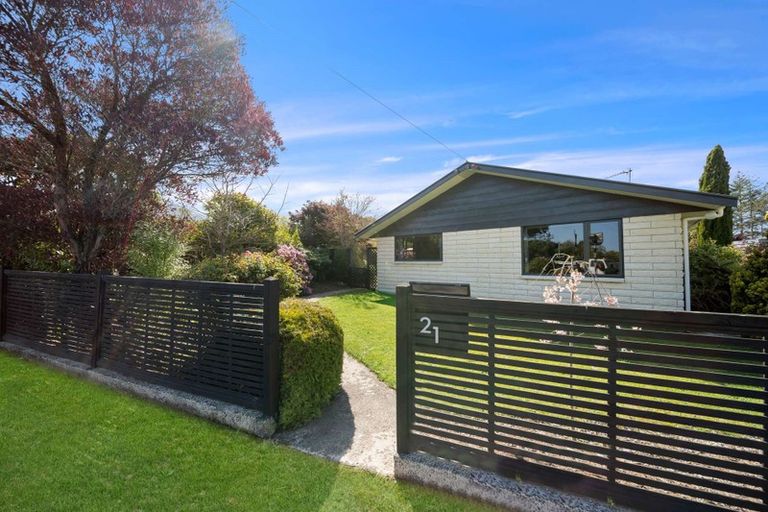 Photo of property in 21 Old Brighton Road, Fairfield, Dunedin, 9018