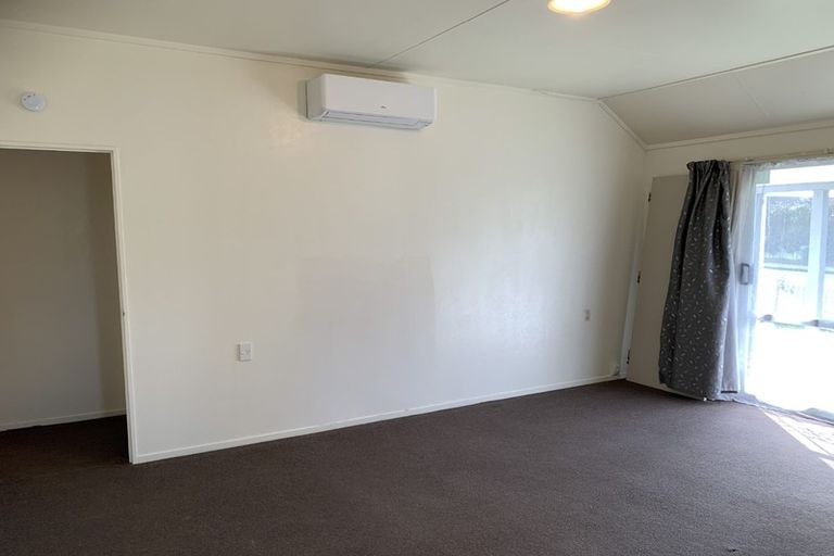 Photo of property in 1 Waimarie Park, Levin, 5510