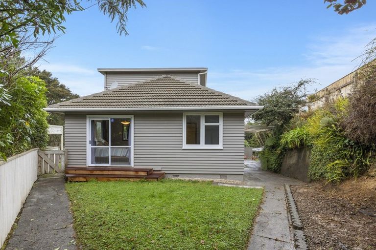 Photo of property in 40 Holborn Drive, Stokes Valley, Lower Hutt, 5019