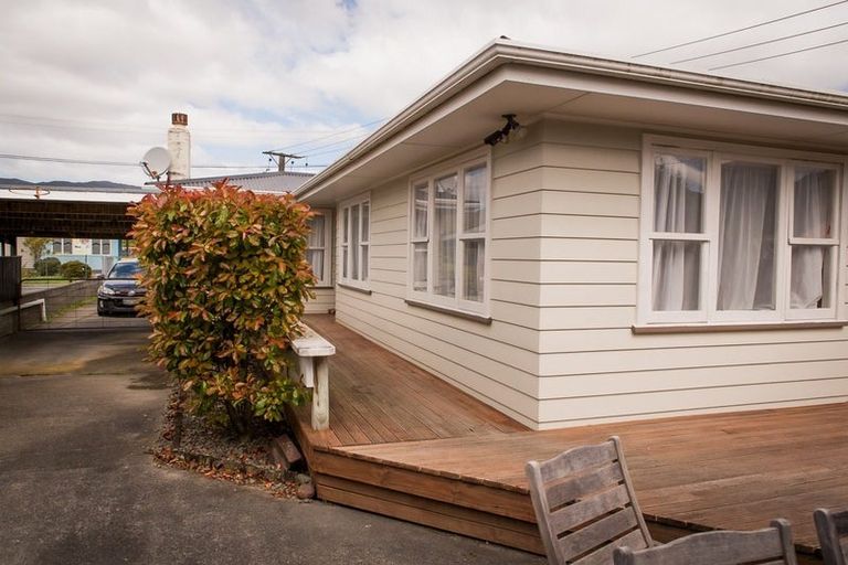 Photo of property in 21 Rata Street, Wainuiomata, Lower Hutt, 5014