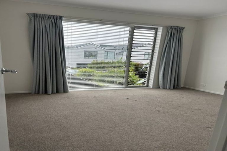 Photo of property in 24 Plover Road, Hobsonville, Auckland, 0616
