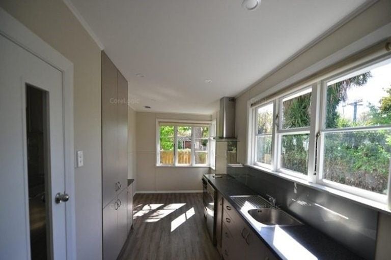 Photo of property in 87 Hoani Street, Northcote, Christchurch, 8052