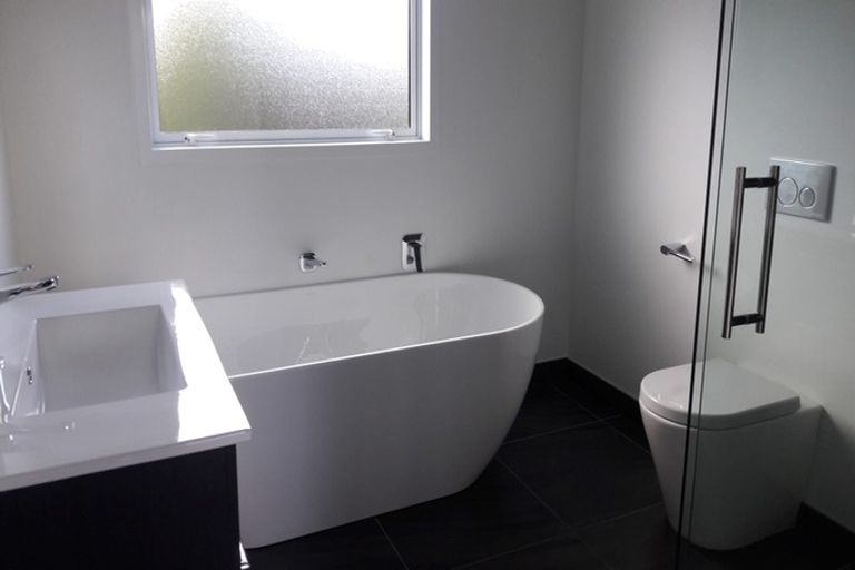 Photo of property in 1/270 Grahams Road, Bishopdale, Christchurch, 8053