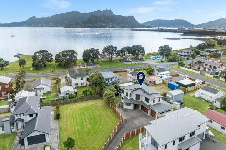 Photo of property in 16 Fred Carr Place, One Tree Point, 0118