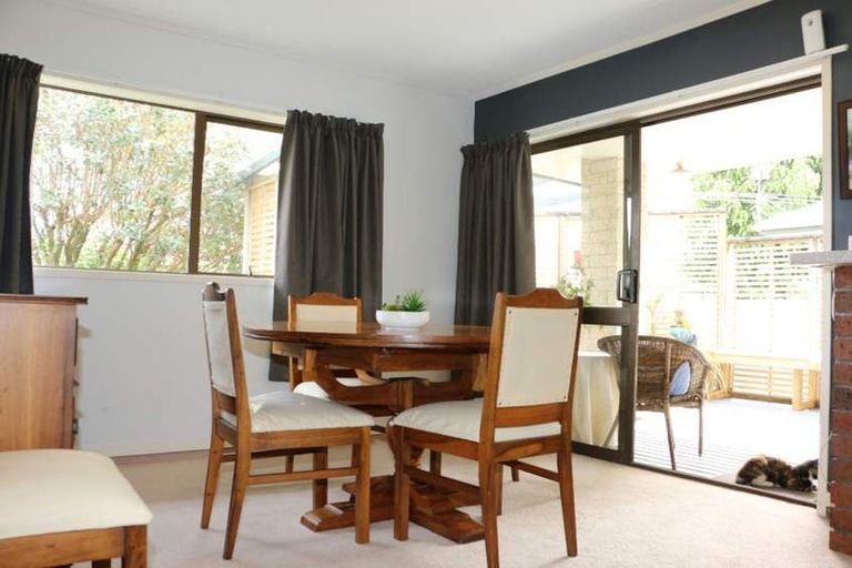 Photo of property in 7b Kelvin Road, Papakura, 2110