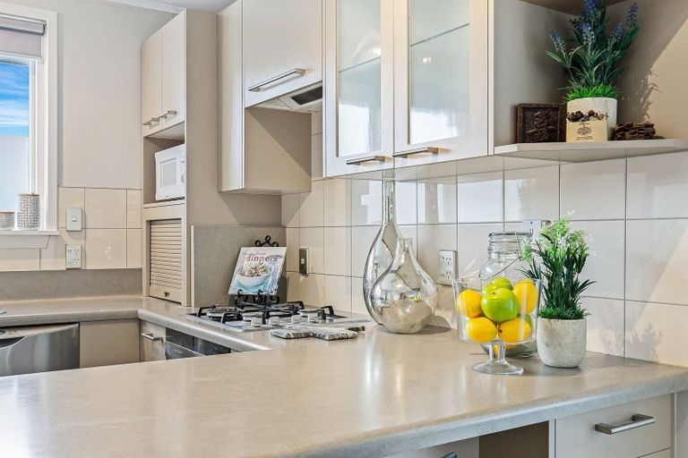 Photo of property in 2/15a Bennett Street, Saint Albans, Christchurch, 8052