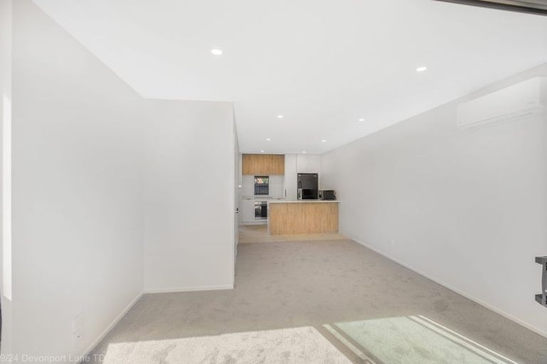 Photo of property in 9/24 Devonport Lane, St Albans, Christchurch, 8014